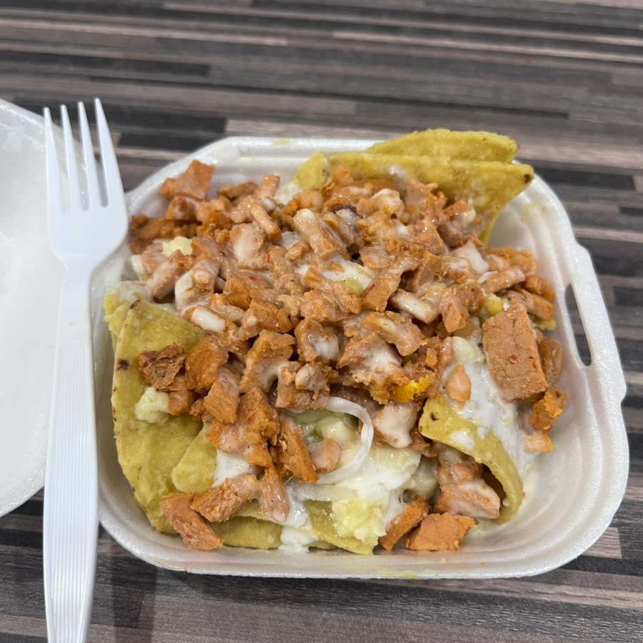 Chilaquiles Verdes con Proteína a Elección