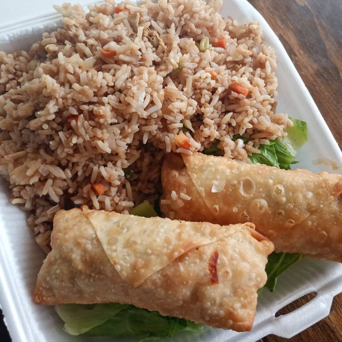 Paquete 2 Egg Roll y Arroz Frito