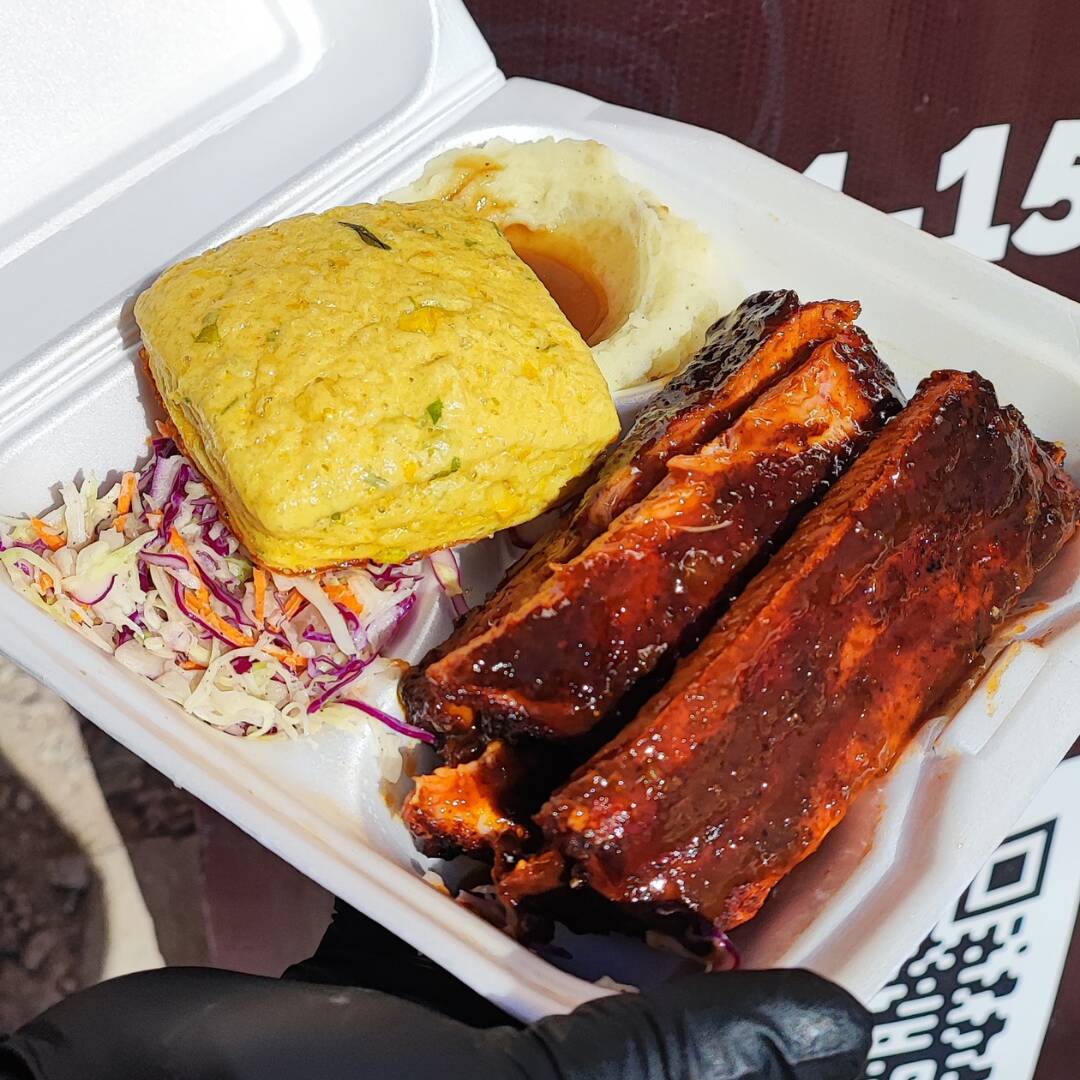 Media Orden de Costilla de Cerdo