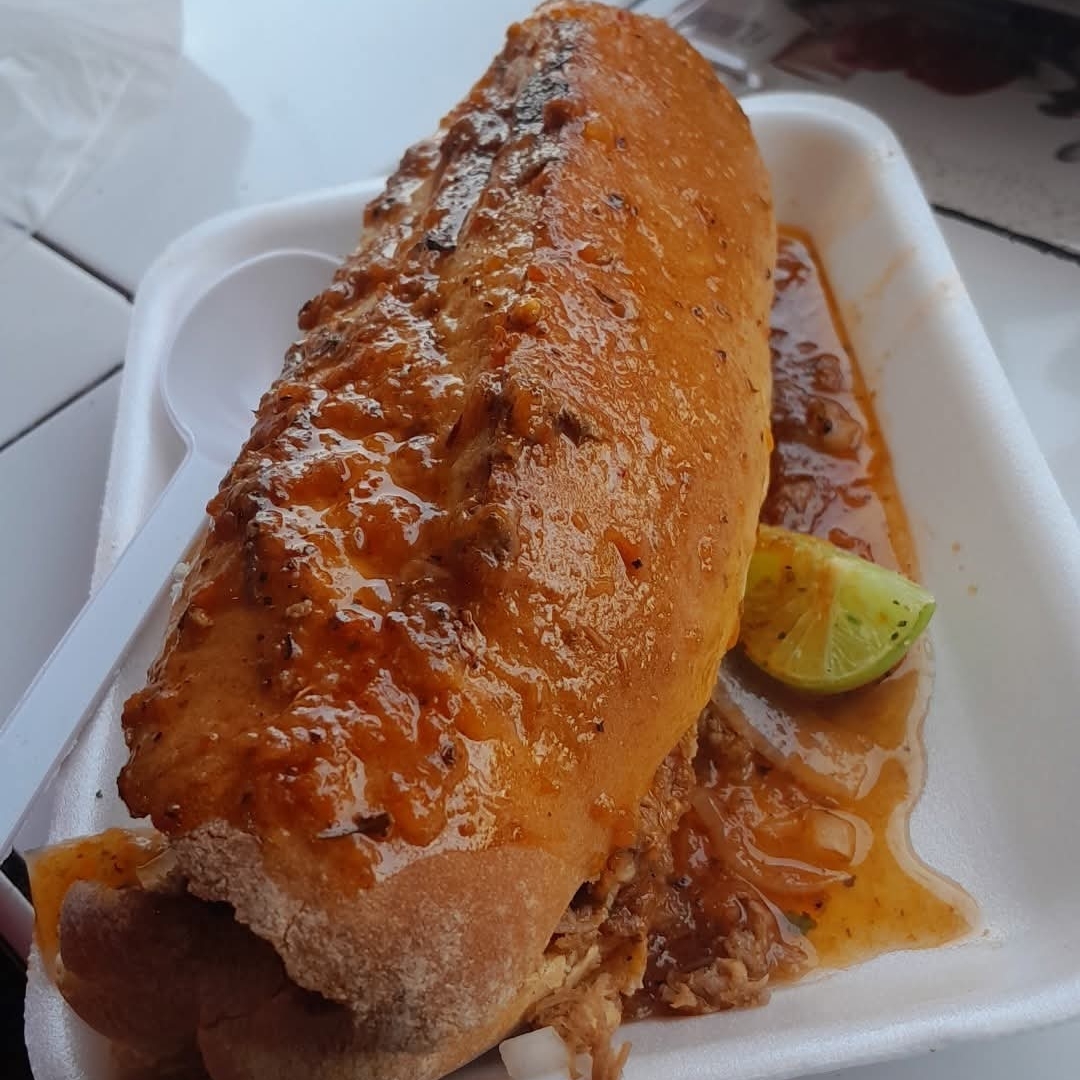 Torta de Birria
