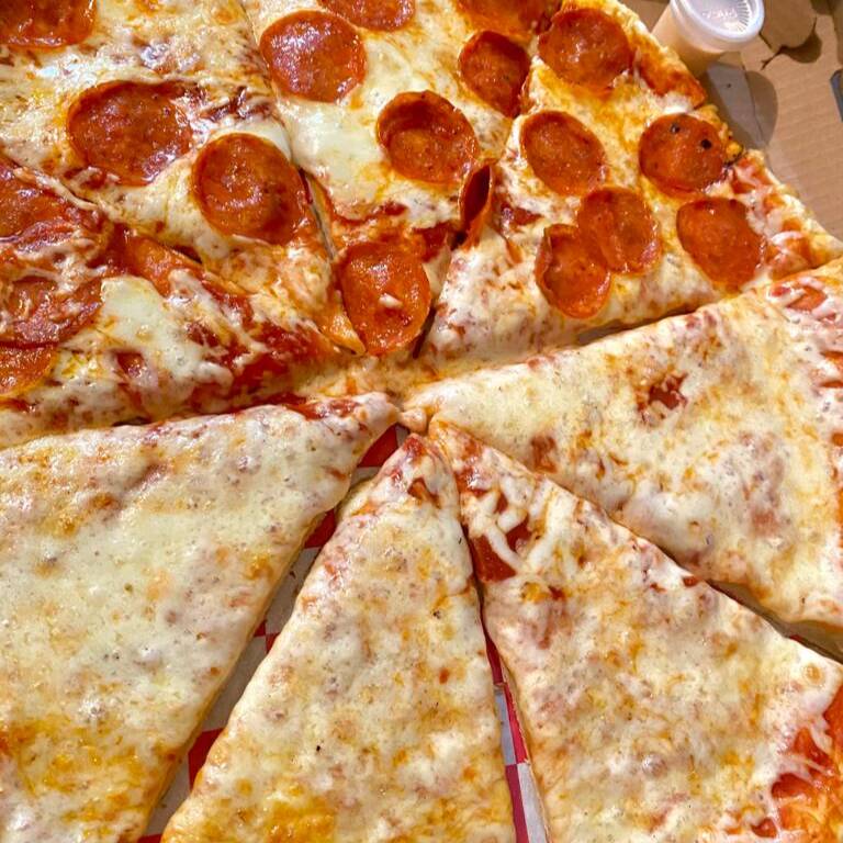 Pizza Extra Queso & Pepperoni