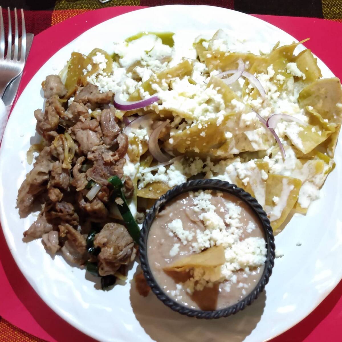 Chilaquiles con Arrachera
