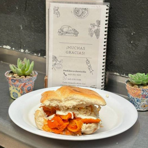 Torta De Chilaquiles Sencilla