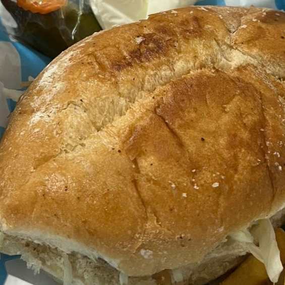 Torta de Carnitas de Puerco