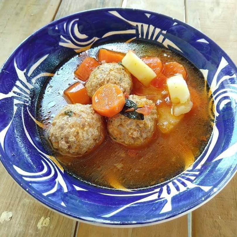 Albondigas Con Verduras .