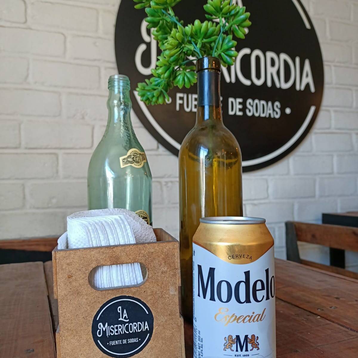 Cerveza en Lata Modelo Especial