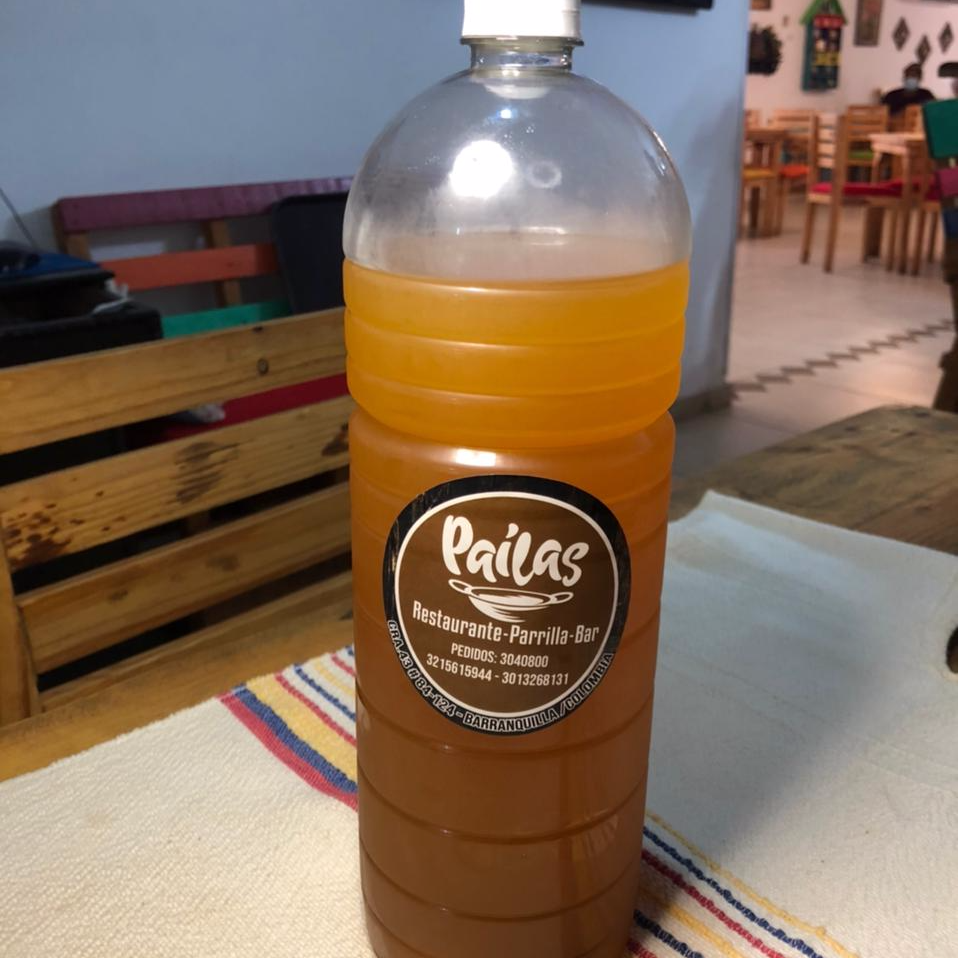Jarra de Agua de Panela con Limón
