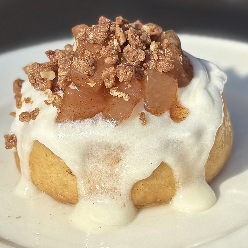 ROL DE CANELA CON MANZANA