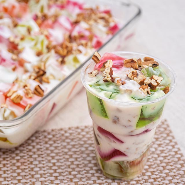 Gelatina con yogurt y granola