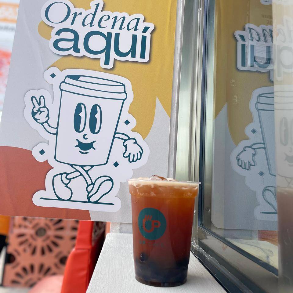 Maracuyá Latte