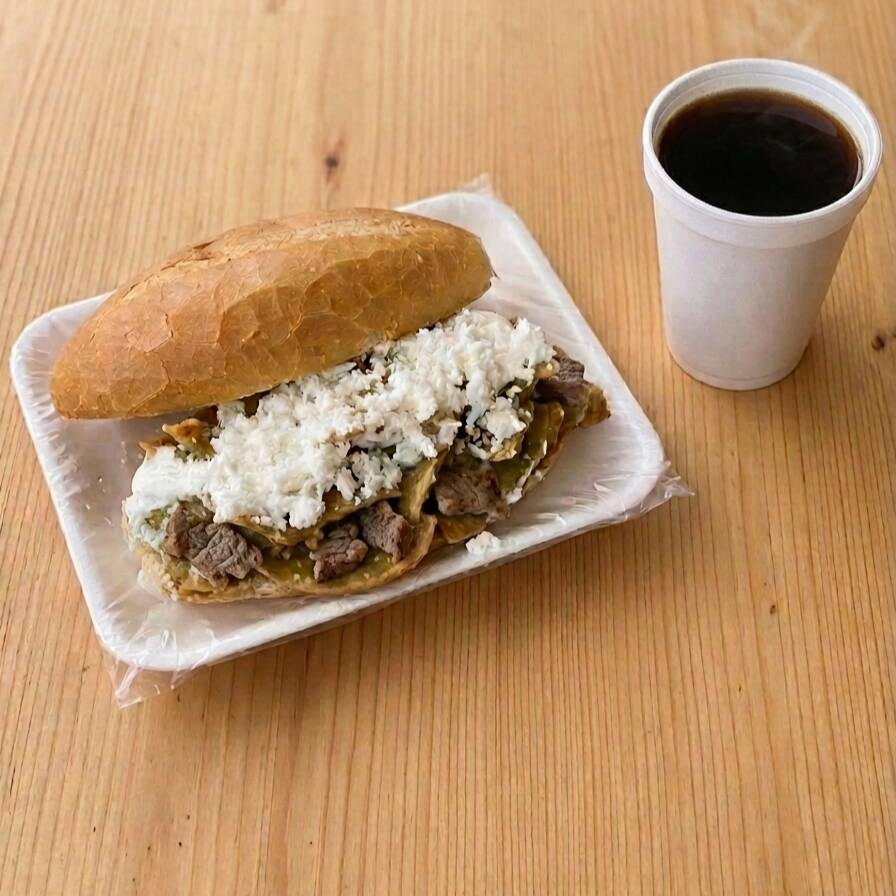 Torta de Chilaquil con Bistec + BEBIDA GRATIS