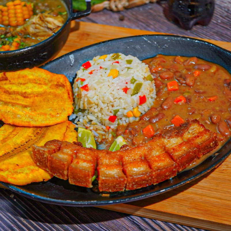 Almuerzo de Chicharron