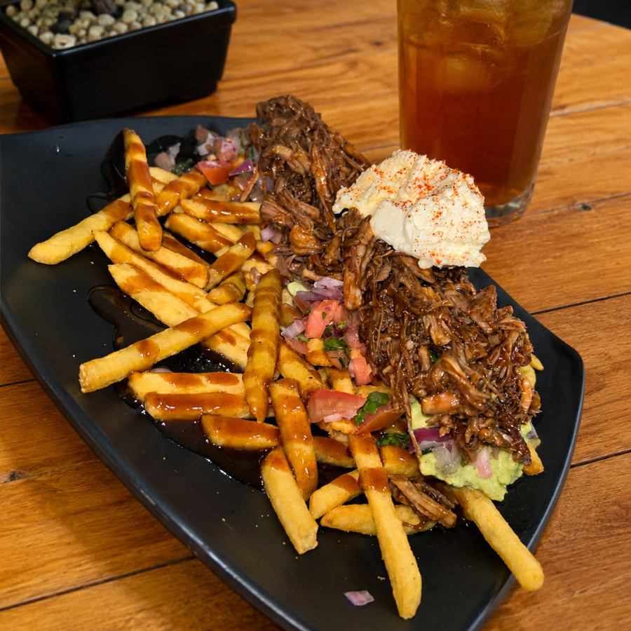 Papas Pulled + Bebida Gratis