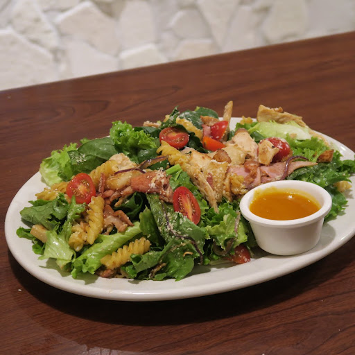 Ensalada de pollo con pasta
