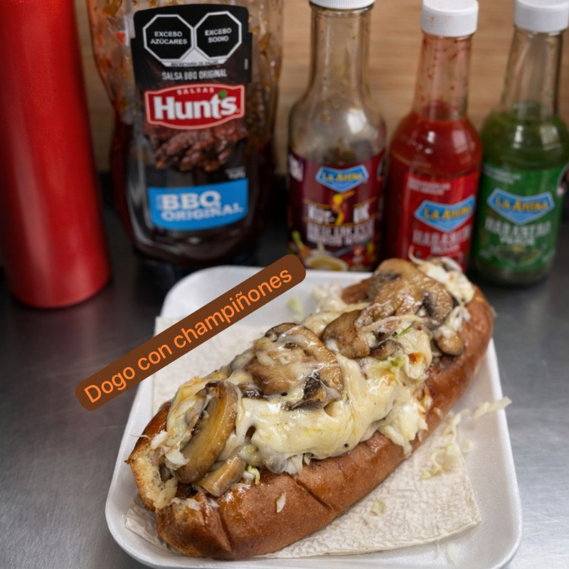 DOGO CON CHAMPIÑONES