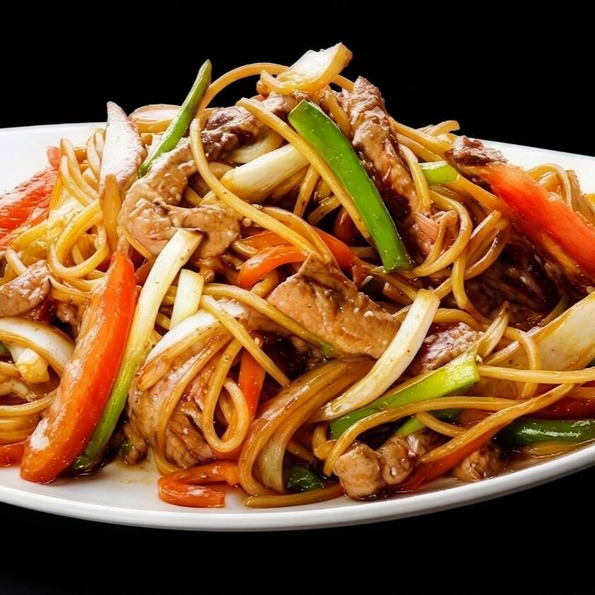Tallarín Saltado Pollo