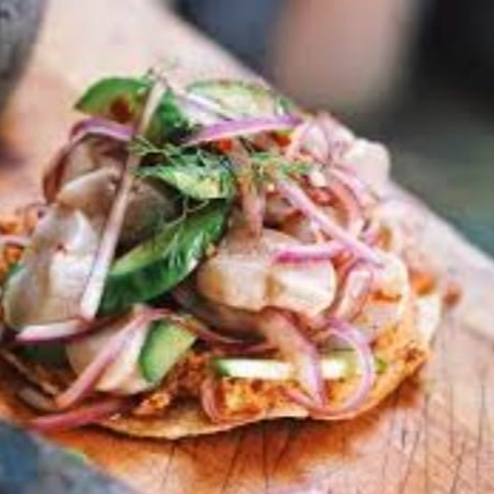TOSTADA DE CALLO DE ALMEJA