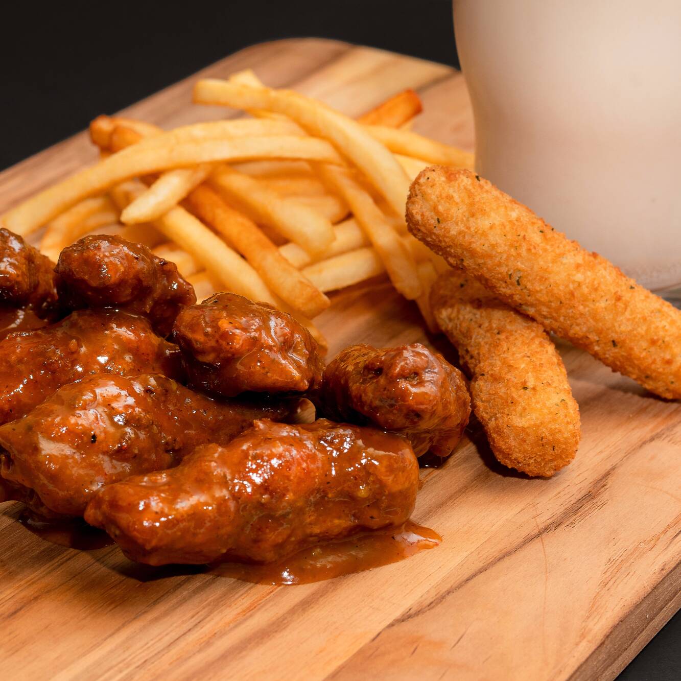 "Combo Wings & Chill"