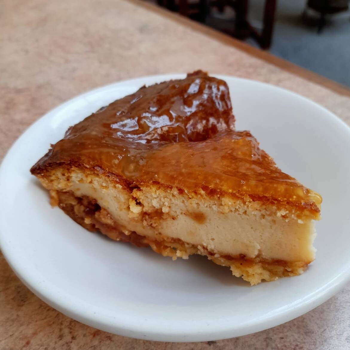 Pay de Queso con Manzana