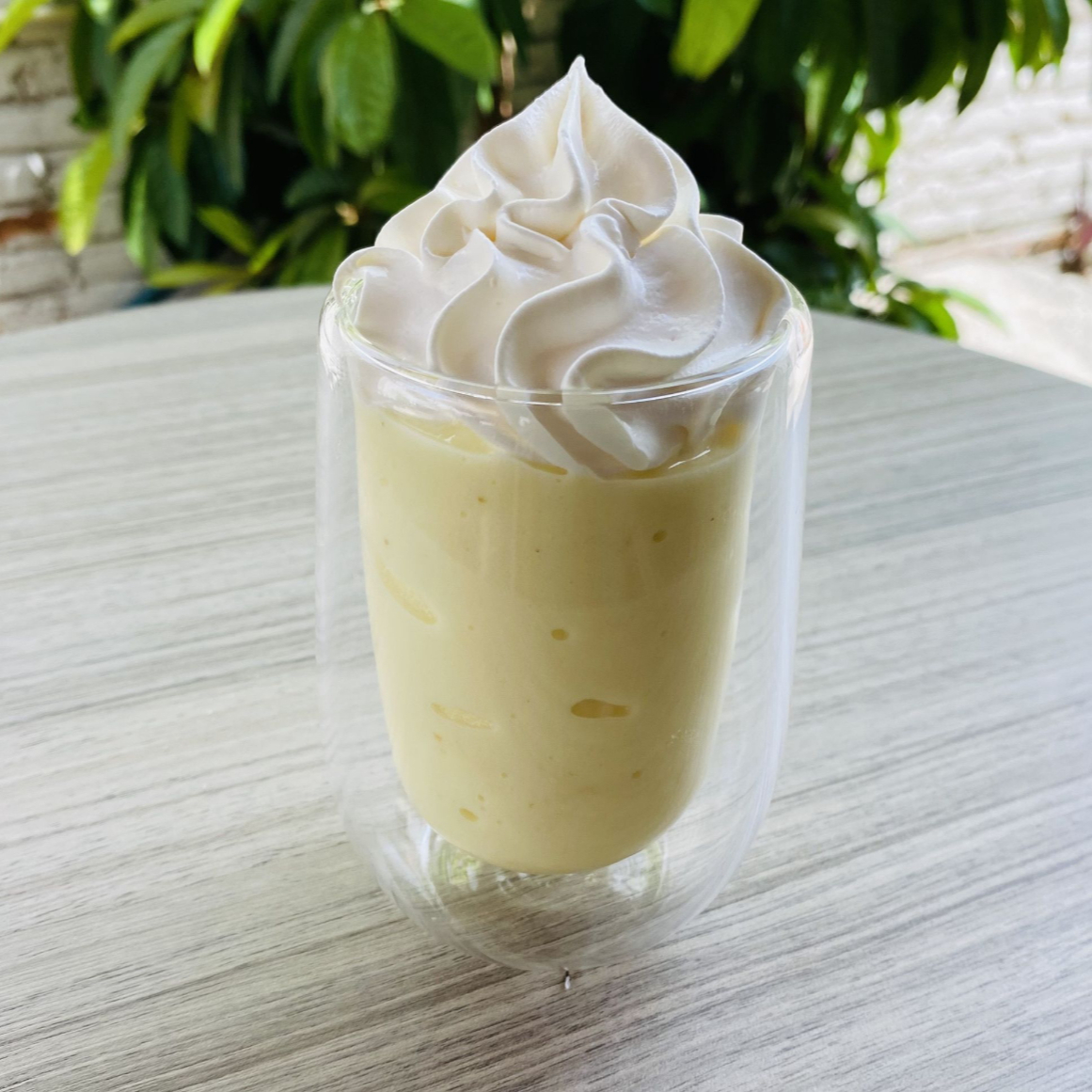 Frappe de Piña Colada de 12 Oz
