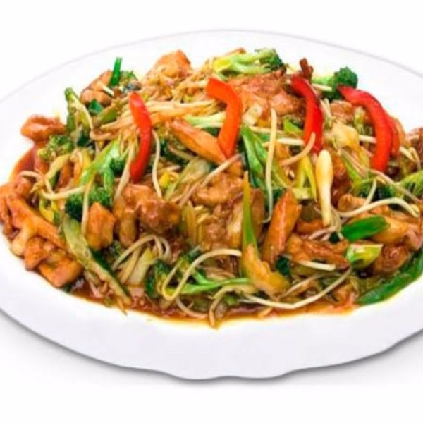 Tallarín con Pollo