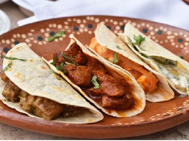 Tacos de Guisado