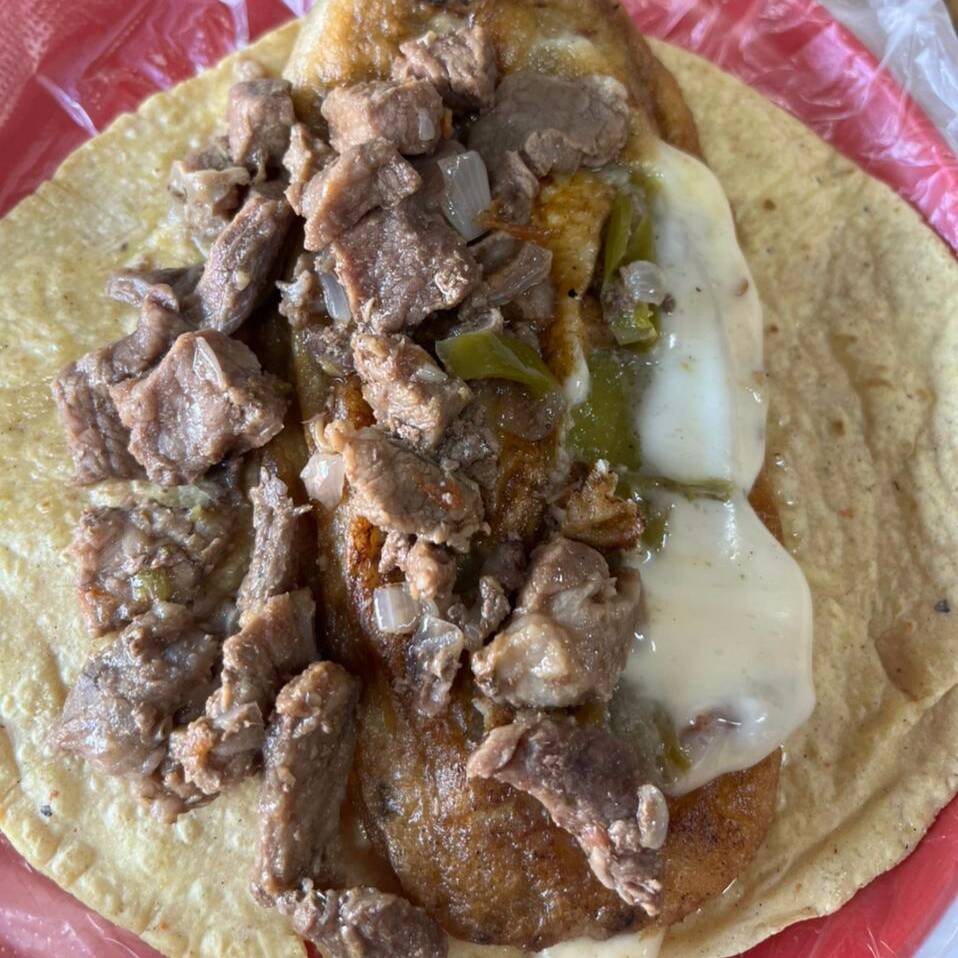 Chile Relleno con Bistec Ranchero