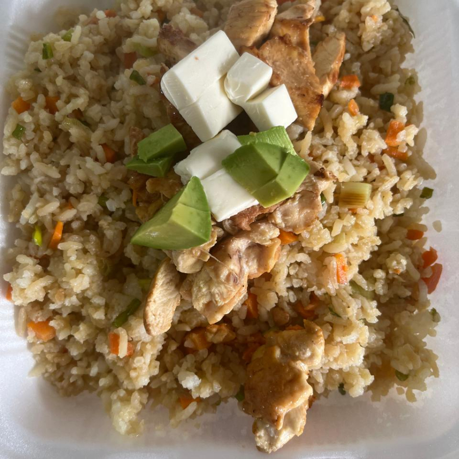 YAKIMESHI DE POLLO