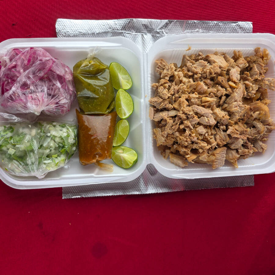 1KILO DE CARNITAS MACIZA