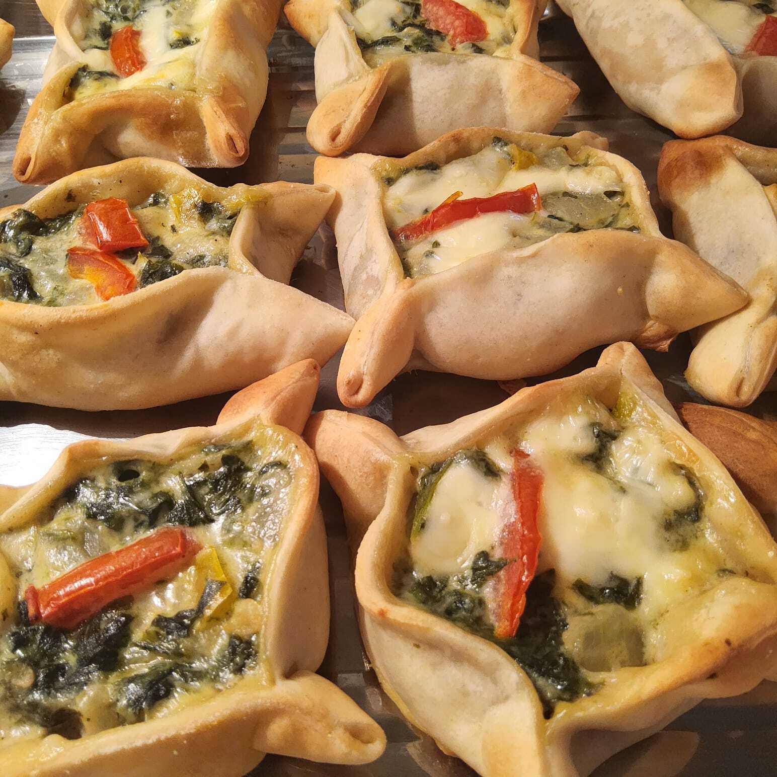 EMPANADA HORNEADA ESPINACA Y QUESO