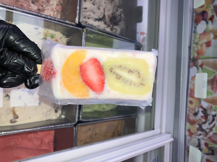 La vueltecita paleteria