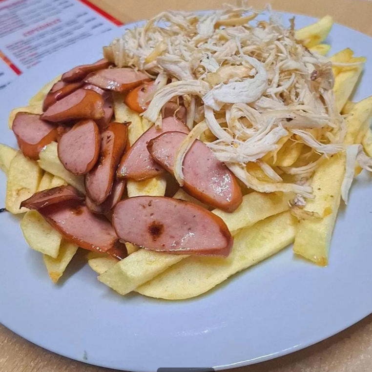 Salchi Pollo