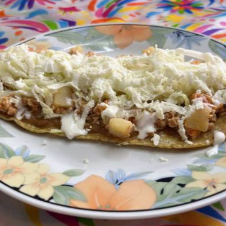 Huarache de Picadillo