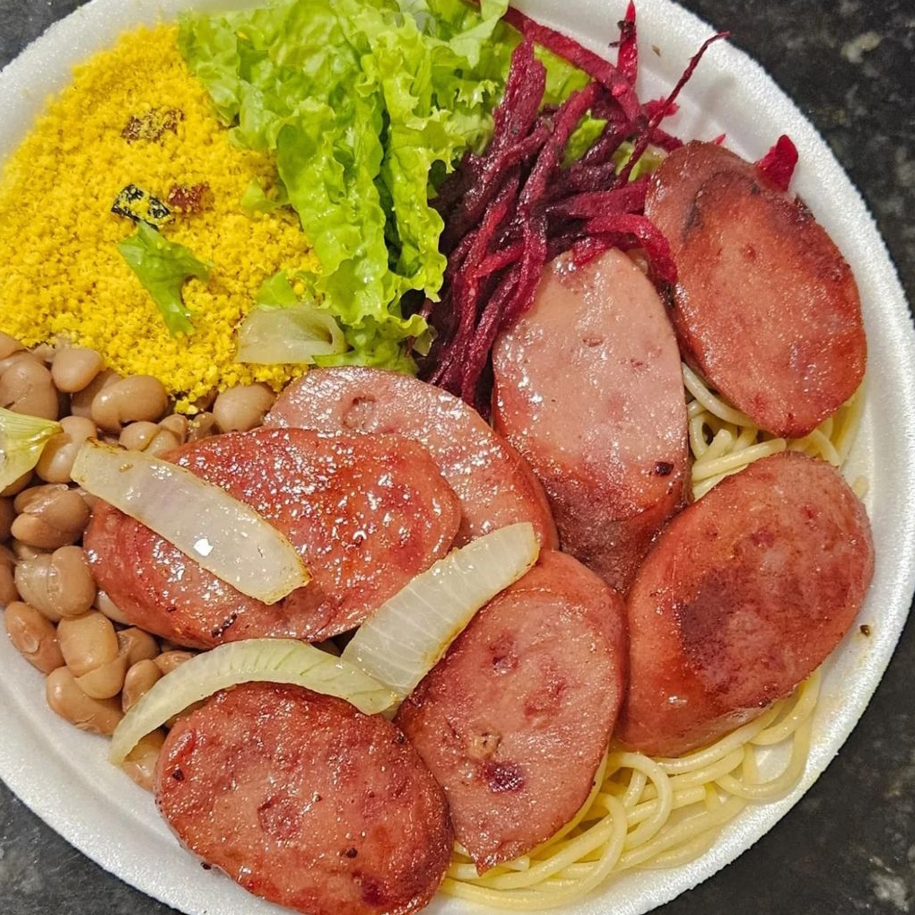 arroz,feijao,macarrão,farofa e vinagrete