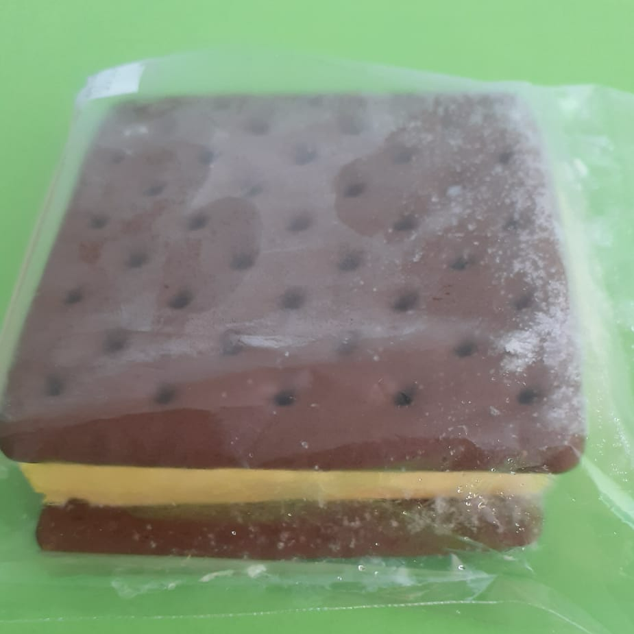 SANDWICH DE HELADO SABOR VAINILLA