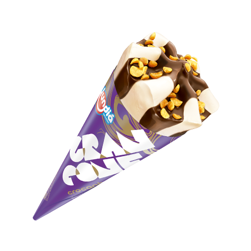 Creme suiço com cone de biscoito crocante de amendoim com cobertura de chocolate