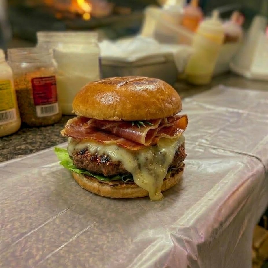 Hamburguesa Sencilla con Jamón Serrano
