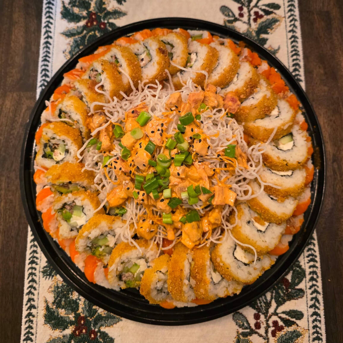 Charola de Sushi 4 Rollos 3 Nigiris