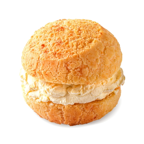 Pão de queijo com requeijão. Asmeiii.