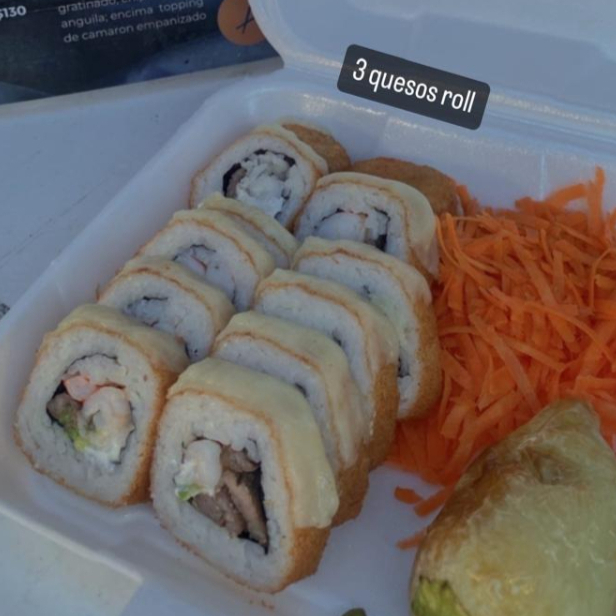 Sushi Empanizado 3 Quesos