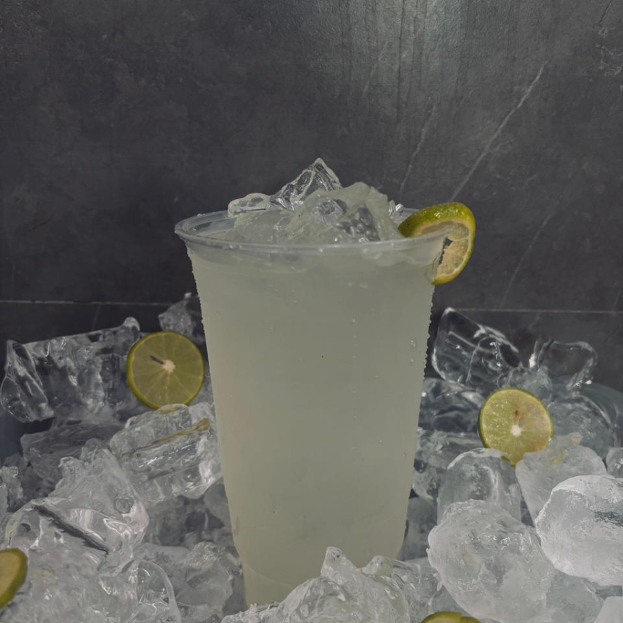 Agua de Limón.