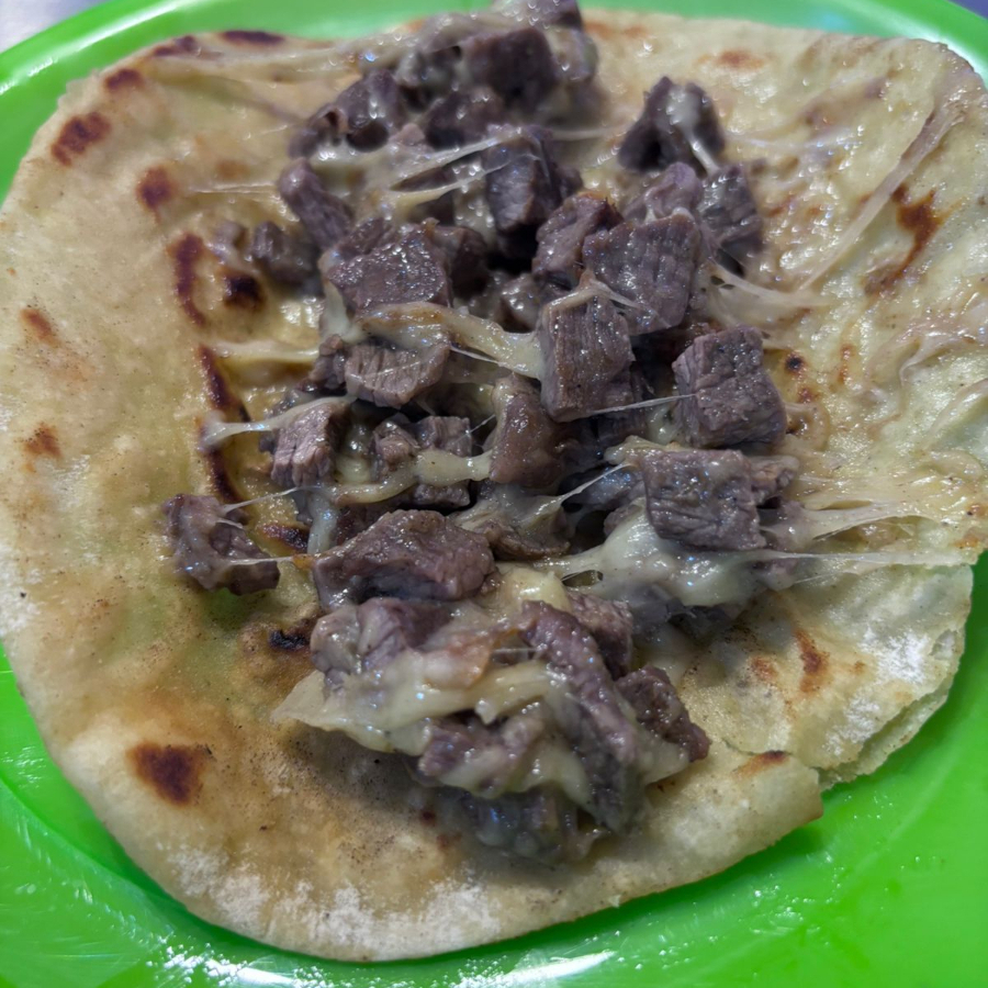 Taco HARINA BISTEC con QUESO