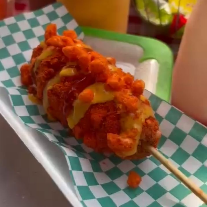 Banderilla Mixta Chetos Queso