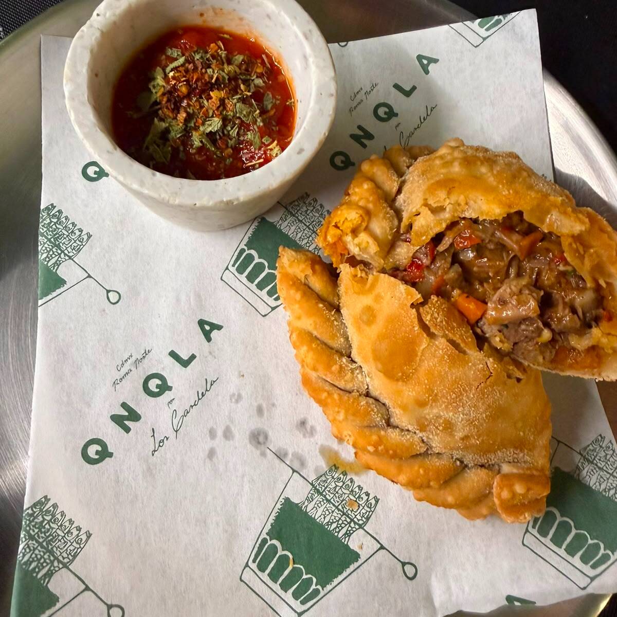 Empanada de Carne Braseada