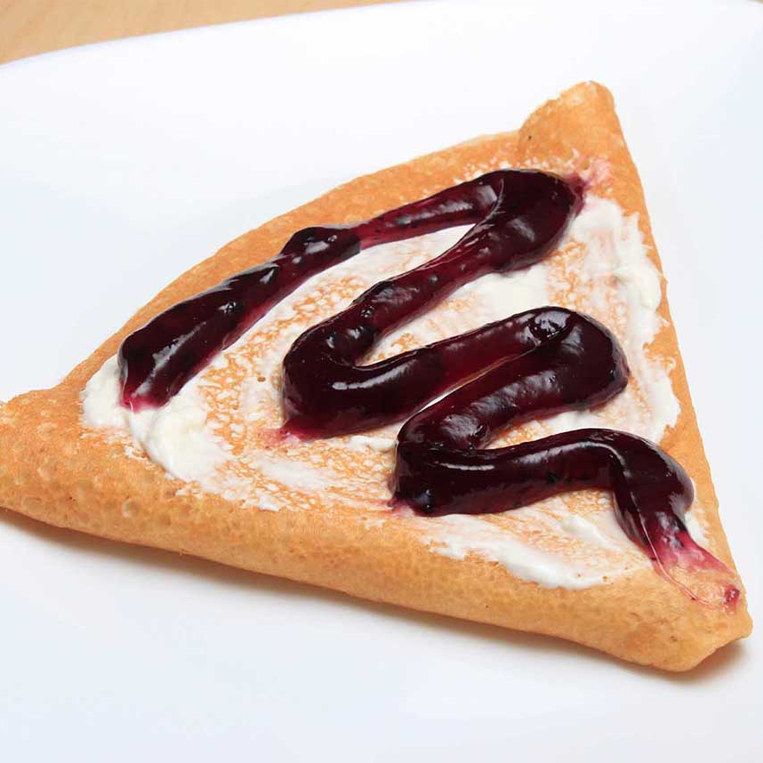 Combo Crepa Phila Mermelada Zarzamora con Frappuci
