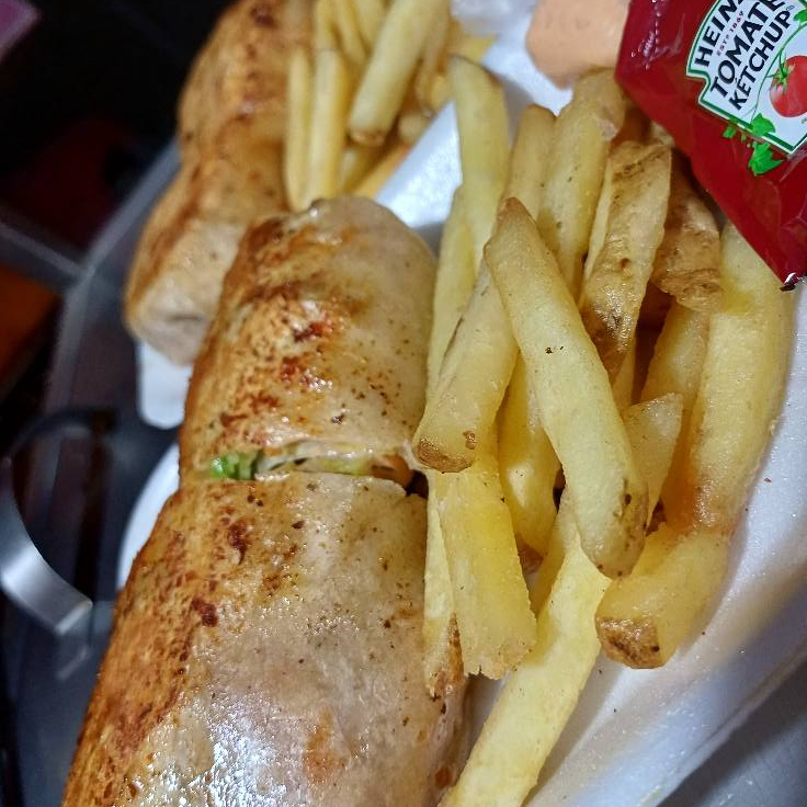 Burrita de Camarón con Papas