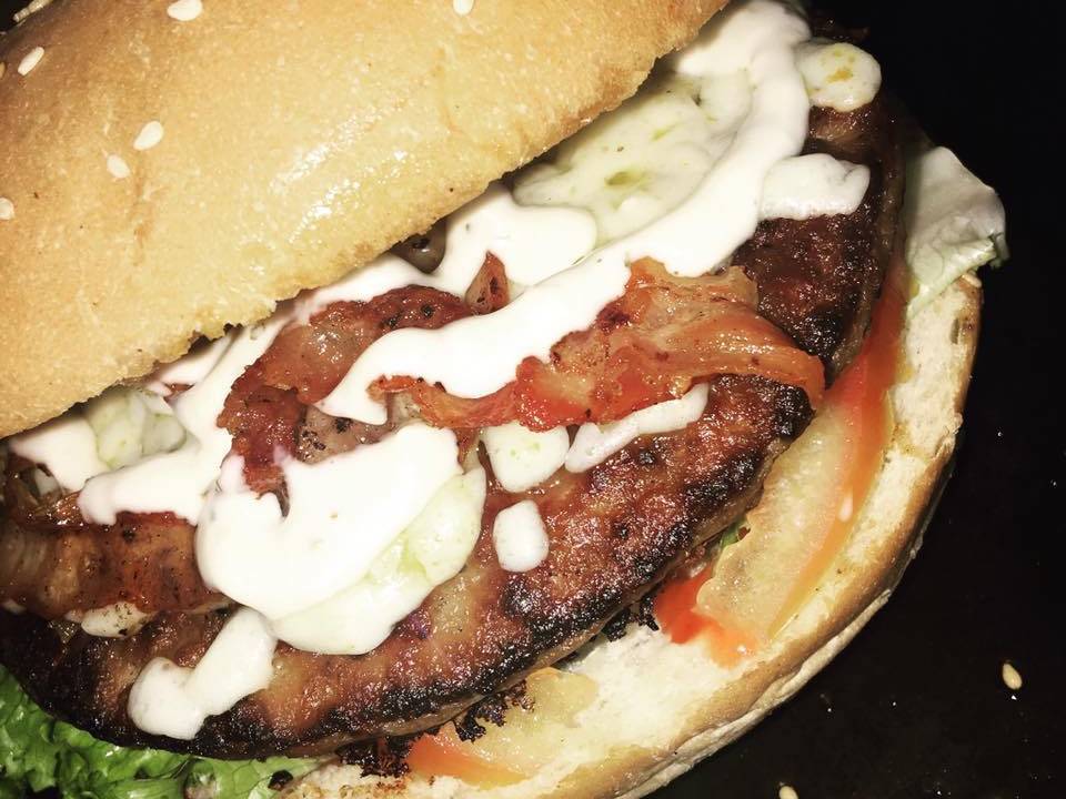 Hamburguesa con Boneless