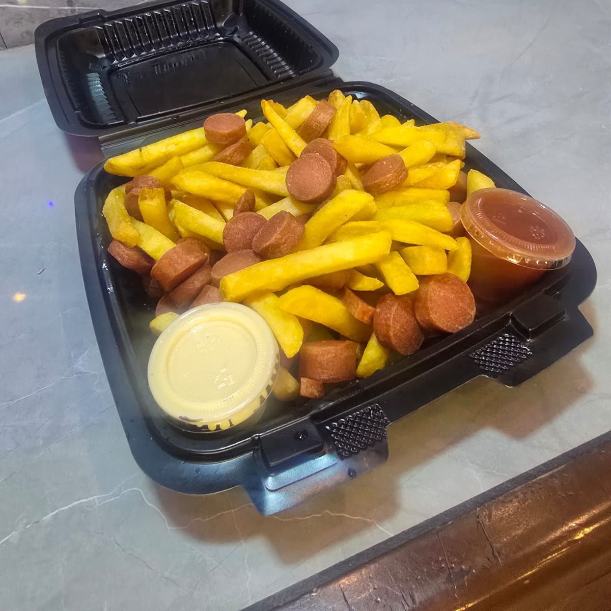 Salchipapas