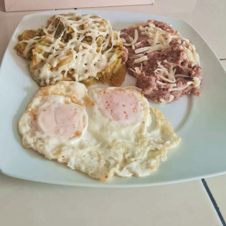 CHILAQUILES VERDES