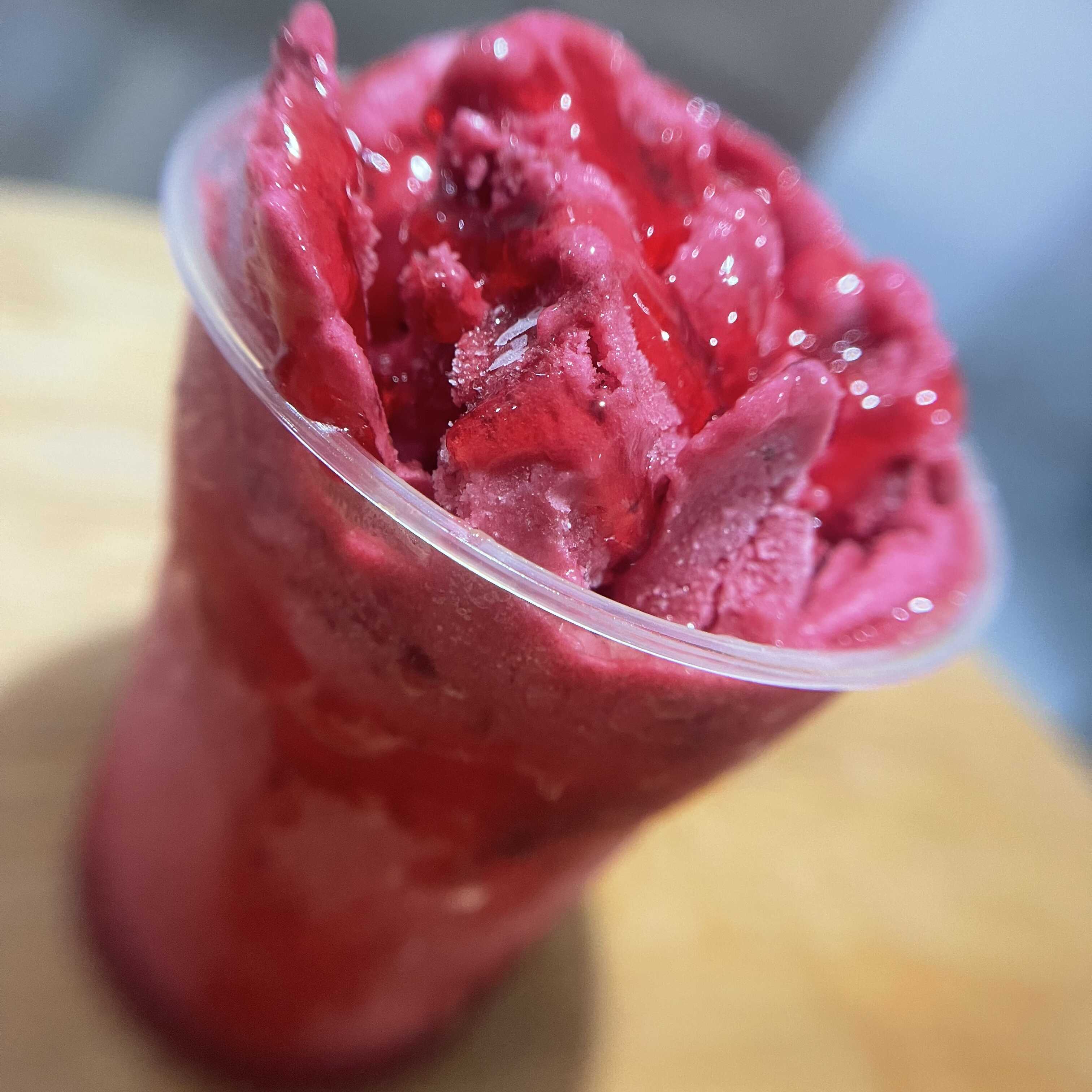 monte seu creme de morango especial